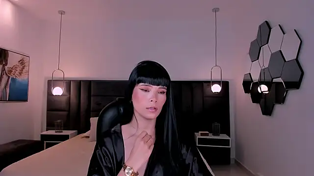 AgathaKondo  online show from April 14, 2026, 9:10 pm