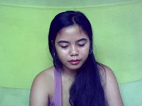 sweet heaven00 online show from October 15, 2025, 1:06 am