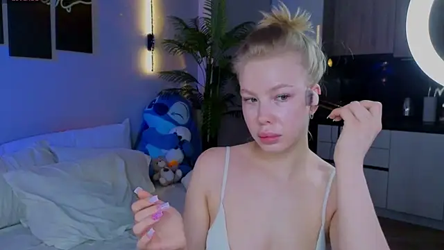 emilyshepar d online show from May 8, 2026, 2:28 am
