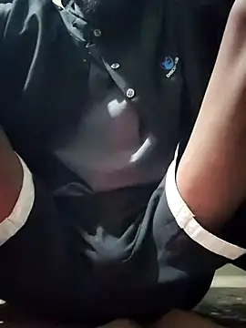 Snapshot of RAYI_Queen_4 chatting on December 1, 2025, 4:56 pm RAYI Queen 4 online show from December 1, 2025, 4:56 pm