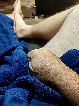 hubbyfun19 online show from March 17, 2026, 4:28 am