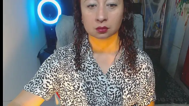 Milf Valeria online show from November 20, 2025, 2:28 pm