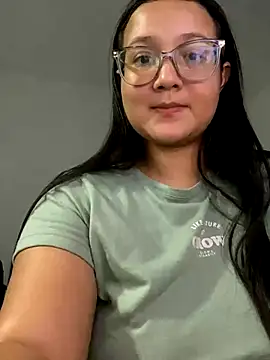 Snapshot of Kyleighc chatting on October 26, 2025, 1:00 am Kyleighc online show from October 26, 2025, 1:00 am