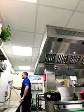 Snapshot of Dilfcam101 chatting on January 17, 2026, 9:25 am Dilfcam101 online show from January 17, 2026, 9:25 am