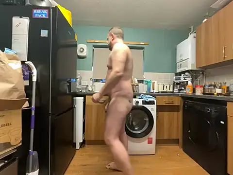 Snapshot of Dilfcam101 chatting on February 18, 2026, 7:26 am Dilfcam101 online show from February 18, 2026, 7:26 am