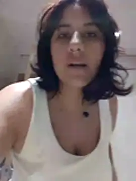 Snapshot of tutermitoa chatting on October 21, 2025, 11:16 pm tutermitoa online show from October 21, 2025, 11:16 pm