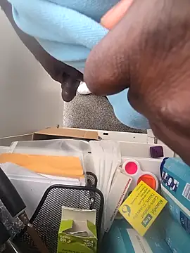 alwayshorny22 online show from April 6, 2026, 8:59 am