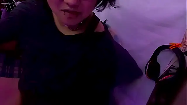 Snapshot of Ftm_Bunny chatting on December 22, 2025, 10:45 am Ftm Bunny online show from December 22, 2025, 10:45 am