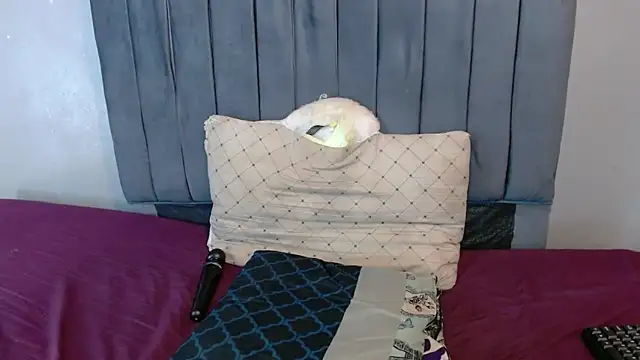 ChubbyBuddyxXx online show from November 22, 2025, 7:35 pm