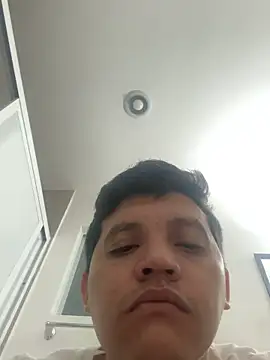 Snapshot of michael877675 chatting on December 4, 2025, 12:25 pm michael877675 online show from December 4, 2025, 12:25 pm