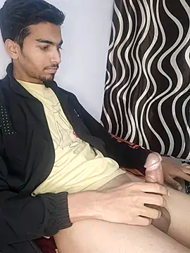 Snapshot of Sweetfucker_ chatting on November 17, 2025, 8:09 am Sweetfucker online show from November 17, 2025, 8:09 am