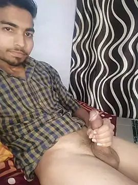 Snapshot of Sweetfucker_ chatting on November 18, 2025, 10:20 am Sweetfucker online show from November 18, 2025, 10:20 am