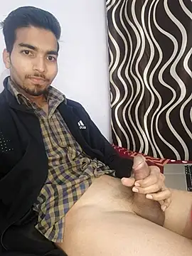 Snapshot of Sweetfucker_ chatting on November 24, 2025, 7:52 am Sweetfucker online show from November 24, 2025, 7:52 am