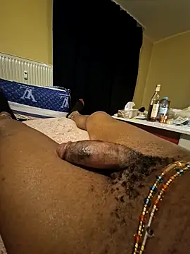 solofe19 online show from February 10, 2026, 4:38 am