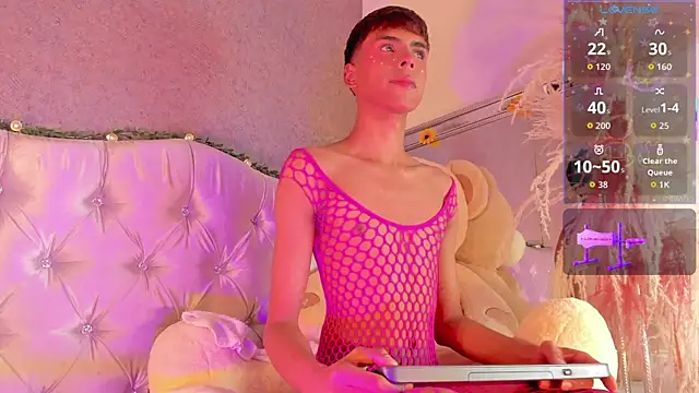 Snapshot of PrincePoppy chatting on September 14, 2025, 8:19 pm PrincePoppy online show from September 14, 2025, 8:19 pm