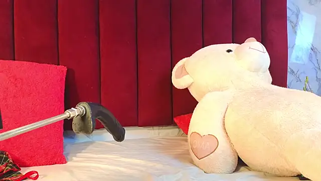 Snapshot of PrincePoppy chatting on November 2, 2025, 7:05 pm PrincePoppy online show from November 2, 2025, 7:05 pm