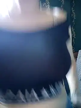 Snapshot of Lissa213 chatting on October 6, 2025, 6:33 am Lissa213 online show from October 6, 2025, 6:33 am