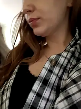 Snapshot of Lissa213 chatting on October 24, 2025, 10:11 am Lissa213 online show from October 24, 2025, 10:11 am