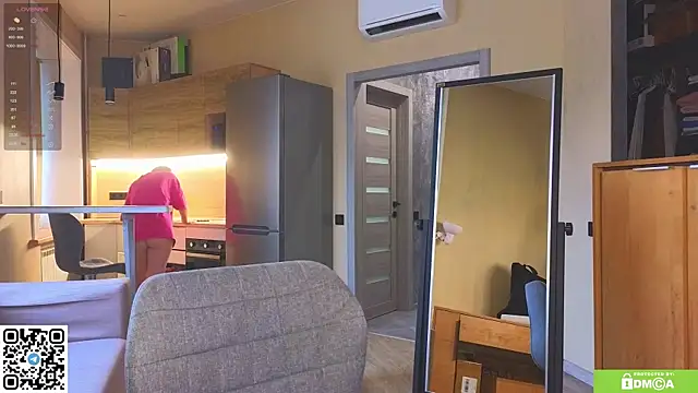 miss bubbles  online show from April 1, 2026, 1:17 am