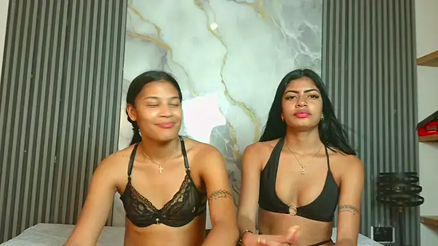 TifanyandLisa online show from November 6, 2025, 7:26 pm