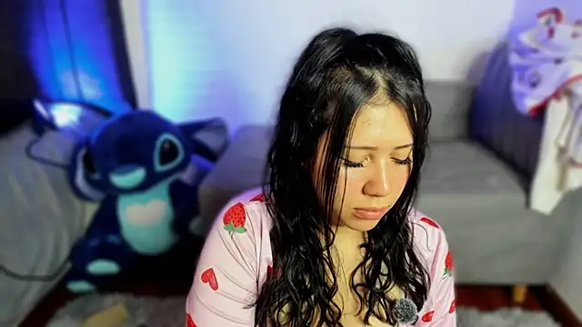 snow doll online show from March 28, 2026, 7:35 pm