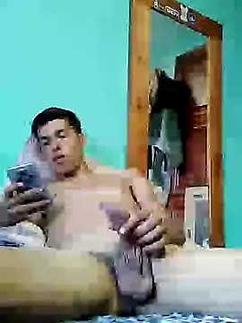 Snapshot of frankitocam4 chatting on February 8, 2026, 10:24 pm frankitocam4 online show from February 8, 2026, 10:24 pm