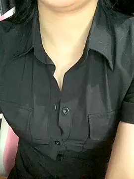 Snapshot of Linhtruong_ chatting on September 24, 2025, 4:27 am Linhtruong online show from September 24, 2025, 4:27 am