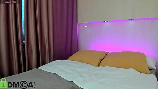 Adelina Bliss online show from October 4, 2025, 1:14 am