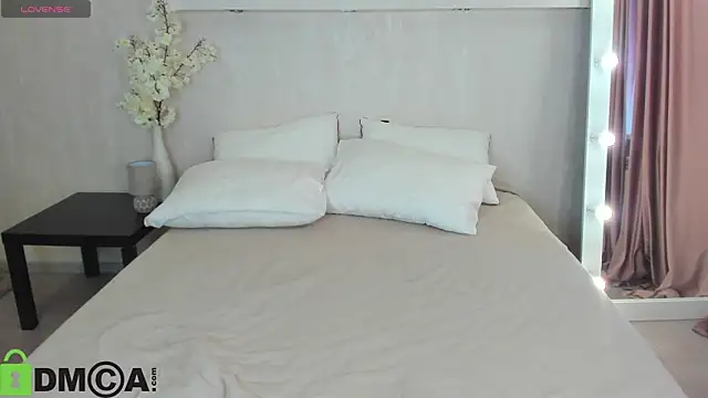 Snapshot of Adelina_Bliss chatting on May 6, 2026, 7:24 am Adelina Bliss online show from May 6, 2026, 7:24 am