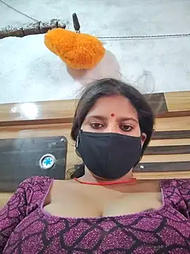 Snapshot of Daisygirl9 chatting on July 12, 2026, 9:44 am Daisygirl9 online show from July 12, 2026, 9:44 am