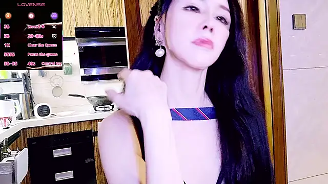 xinxinbabe online show from January 13, 2026, 6:18 am