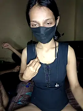 ursumita online show from December 2, 2025, 5:41 pm