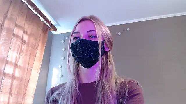 Snapshot of Iris_lave chatting on September 20, 2025, 2:29 pm Iris lave online show from September 20, 2025, 2:29 pm