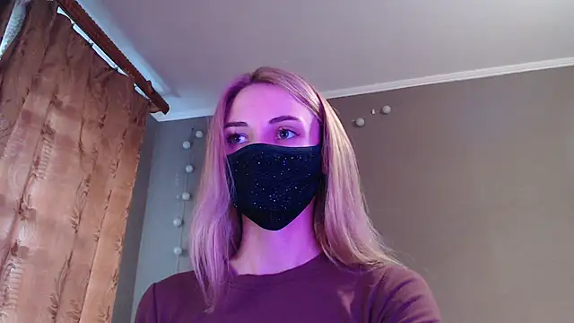 Snapshot of Iris_lave chatting on September 23, 2025, 3:37 pm Iris lave online show from September 23, 2025, 3:37 pm