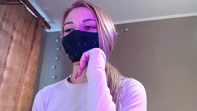 Snapshot of Iris_lave chatting on September 29, 2025, 3:06 pm Iris lave online show from September 29, 2025, 3:06 pm