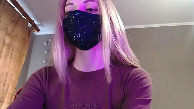 Snapshot of Iris_lave chatting on October 16, 2025, 2:18 pm Iris lave online show from October 16, 2025, 2:18 pm