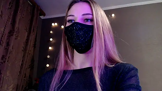 Snapshot of Iris_lave chatting on February 2, 2026, 4:17 pm Iris lave online show from February 2, 2026, 4:17 pm