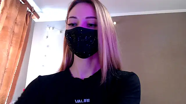 Snapshot of Iris_lave chatting on February 3, 2026, 1:16 pm Iris lave online show from February 3, 2026, 1:16 pm