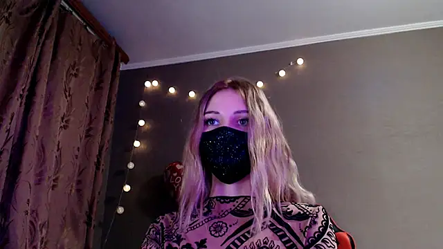 Snapshot of Iris_lave chatting on February 14, 2026, 6:15 pm Iris lave online show from February 14, 2026, 6:15 pm