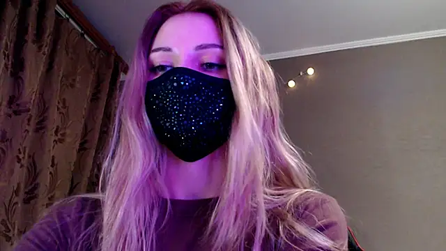 Snapshot of Iris_lave chatting on February 15, 2026, 4:58 pm Iris lave online show from February 15, 2026, 4:58 pm