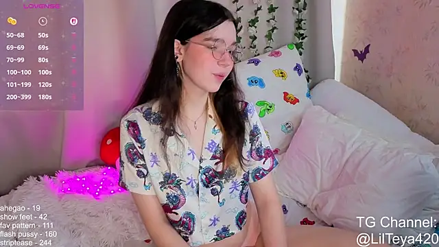 little Teya online show from October 3, 2025, 10:45 am