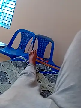 hackyourpussyxh online show from February 6, 2026, 9:34 am