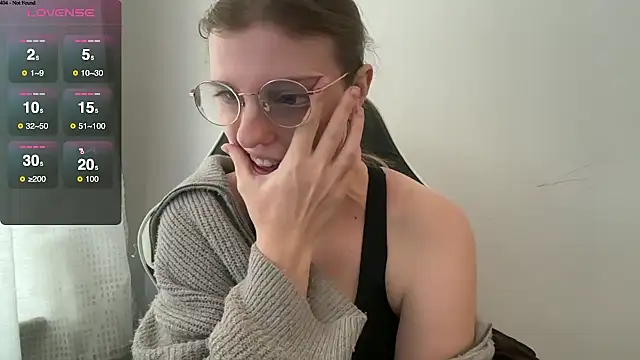 BustyKellyXXX online show from February 9, 2026, 9:57 am