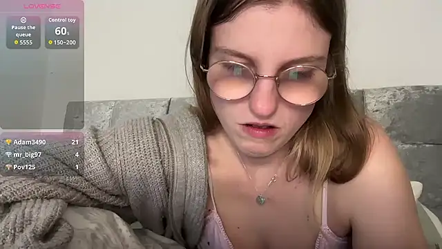 Snapshot of BustyKellyXXX chatting on March 10, 2026, 8:25 pm BustyKellyXXX online show from March 10, 2026, 8:25 pm