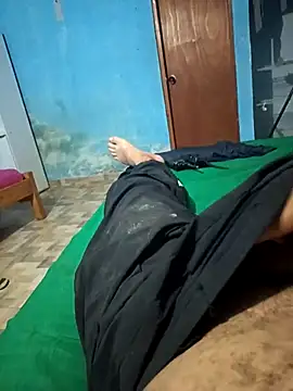 Frank0021 online show from October 30, 2025, 2:24 am