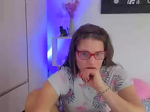 Camila-ventura online show from November 12, 2025, 7:46 pm