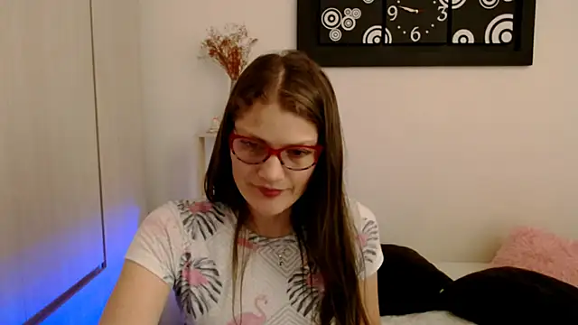 Camila-ventura online show from February 7, 2026, 2:37 am