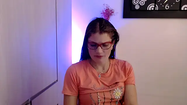 Camila-ventura online show from February 25, 2026, 7:56 pm