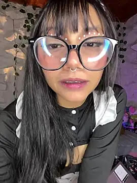 Maddy w online show from June 13, 2026, 3:48 am