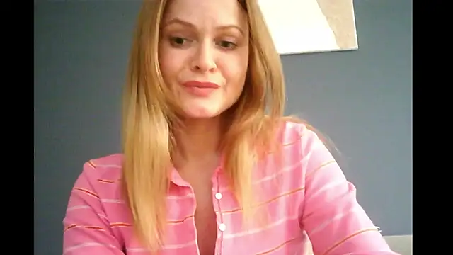 Snapshot of Ginger-bb chatting on October 29, 2025, 1:24 pm Ginger-bb online show from October 29, 2025, 1:24 pm